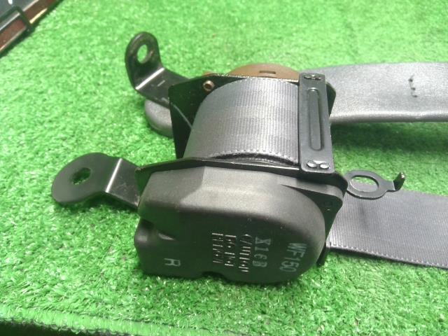 ランドクルーザープラド ドライバーシートベルト Q-LJ78G 73210-60110-03