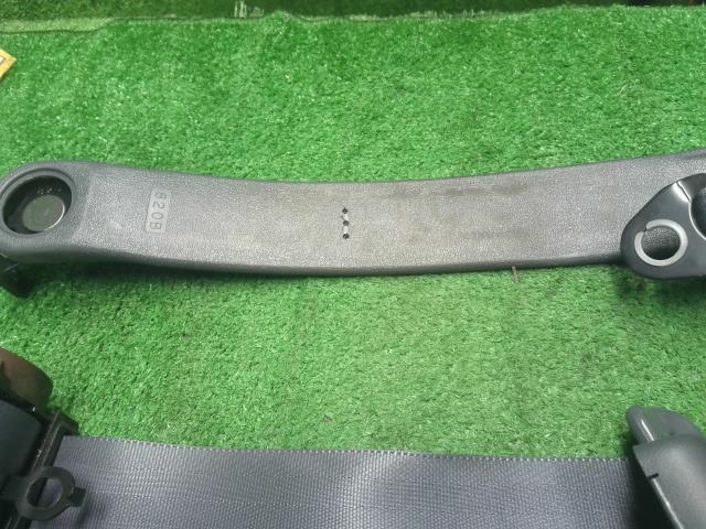 ランドクルーザープラド アシスタントシートベルト Q-LJ78G 73220-60110-03