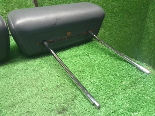 ランドクルーザープラド ヘッドレスト Q-LJ78G 71910-60160-03