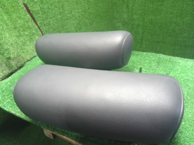 ランドクルーザープラド ヘッドレスト Q-LJ78G 71910-60160-03