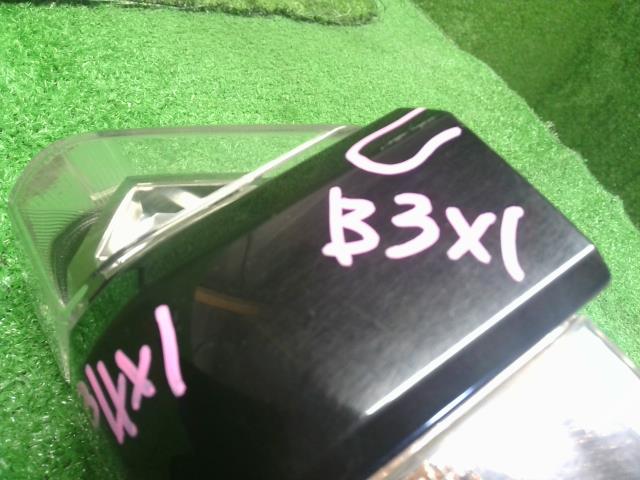 Ｎ－ＢＯＸ 左テールランプ DBA-JF1 33551-TY0-J71