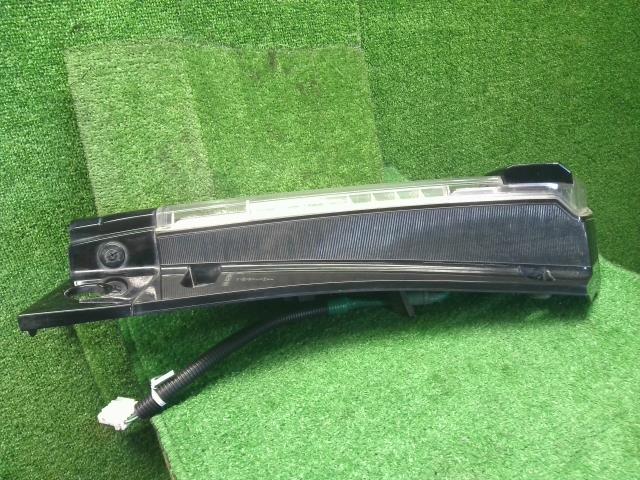 Ｎ－ＢＯＸ 左テールランプ DBA-JF1 33551-TY0-J71