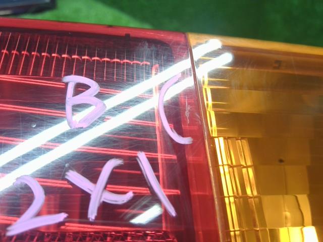 ハイゼット 左テールランプ EBD-S510P 81561-B5060