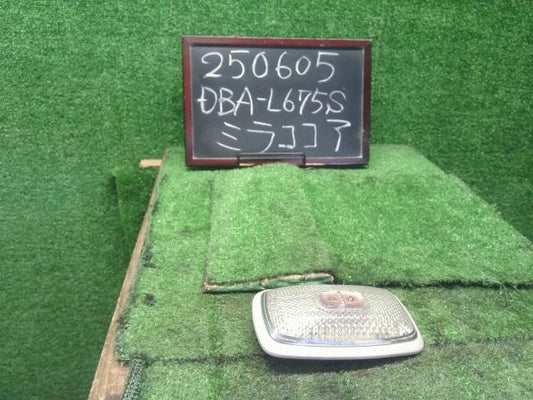 ミラココア ルームランプ DBA-L675S 81240-B2150