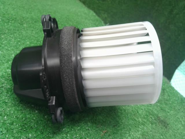Ｎ－ＢＯＸ ヒーターブロアモーター DBA-JF3 79310-TTA-942
