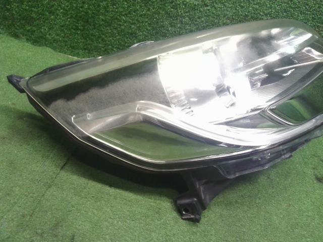ｅＫスペース 右ヘッドランプＡＳＳＹ DBA-B11A 8301C680