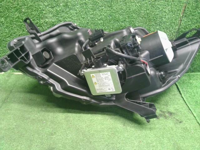 ｅＫスペース 右ヘッドランプＡＳＳＹ DBA-B11A 8301C680