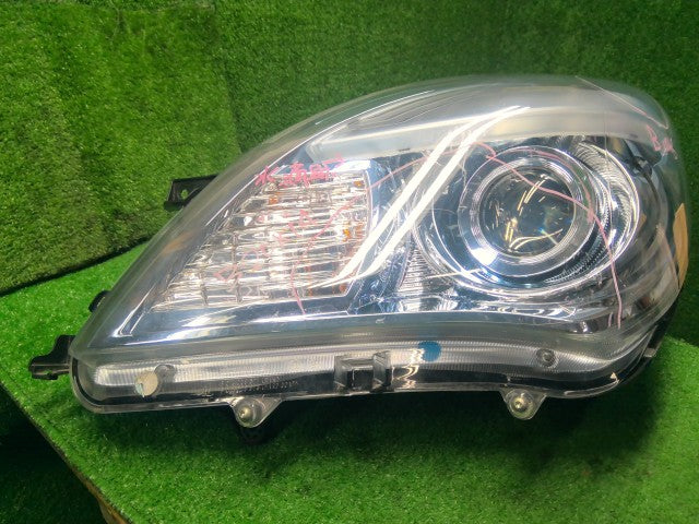 ソリオ 左ヘッドランプＡＳＳＹ DBA-MA15S