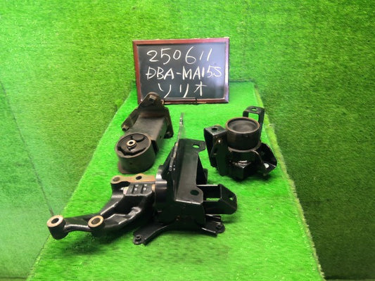 ソリオ E/G部品 DBA-MA15S