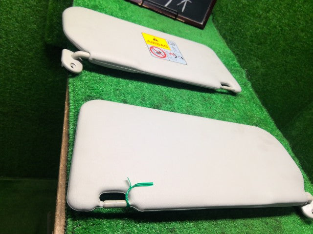 ソリオ サンバイザー DBA-MA15S