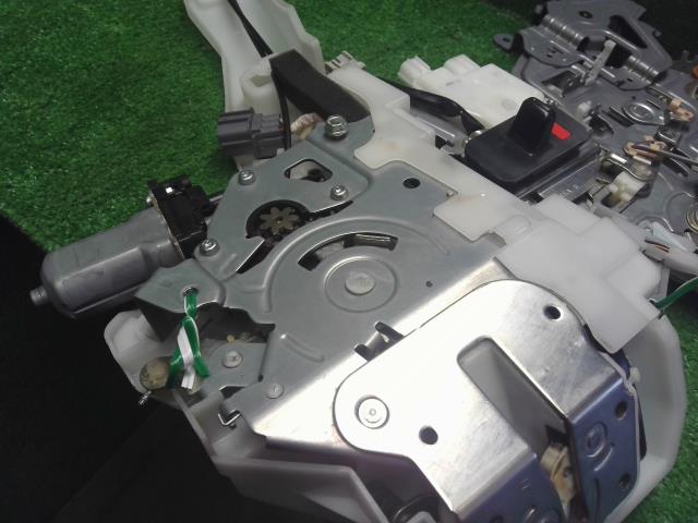 オデッセイ 右Ｒドアロックソレノイド DBA-RC1 35256-T5A-T01
