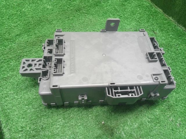 オデッセイ ヒューズボックス DBA-RC1 38200-T6A-J42