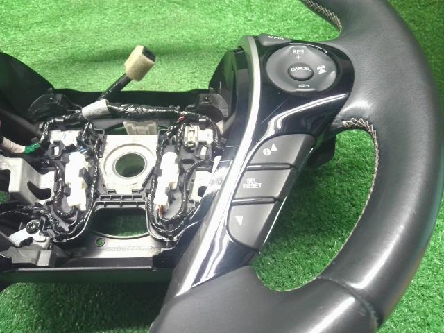 オデッセイ ステアリングホイール DBA-RC1 78501-T2A-U51ZB
