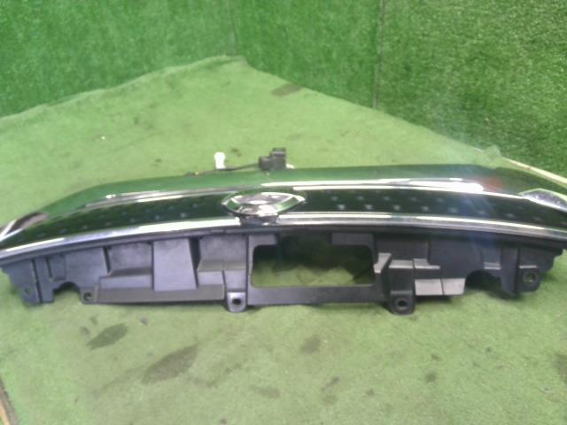 デイズルークス ラジエータグリル DBA-B21A 62300-6A06H