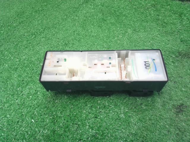 デイズルークス パワーウインドウスイッチ DBA-B21A 25400-6A00F