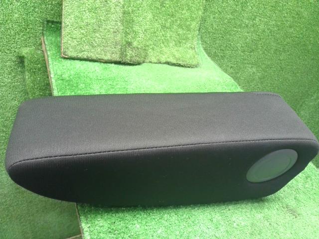 デイズルークス アームレスト DBA-B21A 86700-6A01L