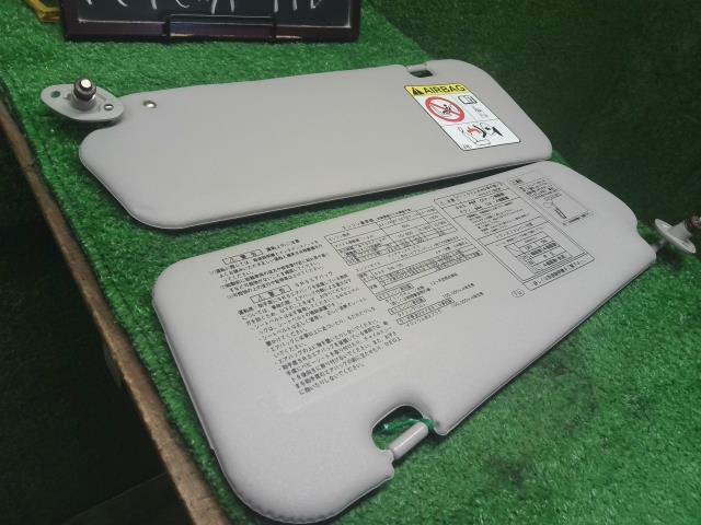 ハイゼットアトレ サンバイザー ABA-S331G 74310-B5112-B0