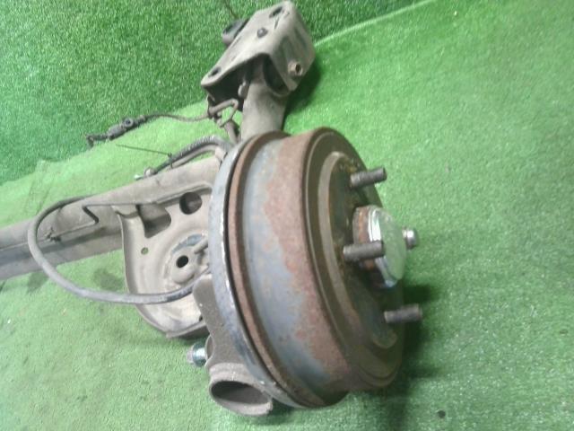 ノート ＲアクスルホーシングＡＳＳＹ DBA-E11 55501-4V00B