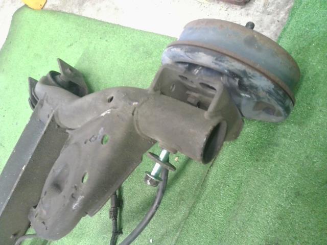 ノート ＲアクスルホーシングＡＳＳＹ DBA-E11 55501-4V00B