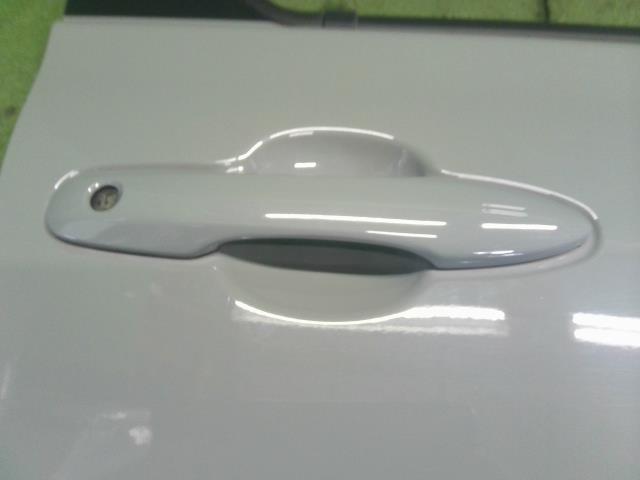 シエンタ 右ＦドアＡＳＳＹ 6AA-MXPL10G 67001-52640