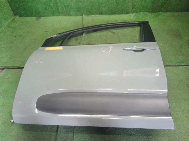 シエンタ 左ＦドアＡＳＳＹ 6AA-MXPL10G 67002-52650