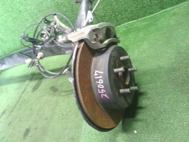 シエンタ ＲアクスルホーシングＡＳＳＹ 6AA-MXPL10G 42110-52360