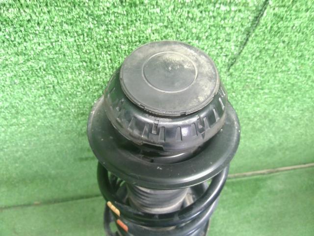 シエンタ 右ＦストラットＡＳＳＹ 6AA-MXPL10G 48510-52T50