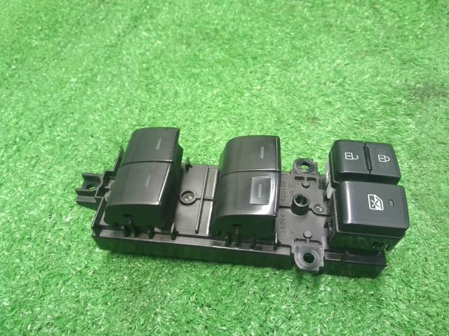シエンタ パワーウインドウスイッチ 6AA-MXPL10G 84040-10030