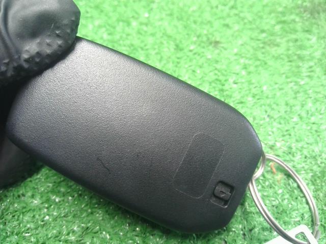 シエンタ キーレスリモコン 6AA-MXPL10G 8990H-52220
