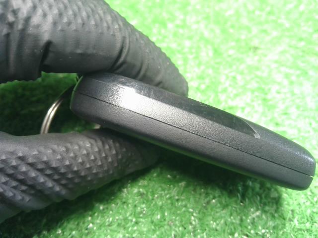 シエンタ キーレスリモコン 6AA-MXPL10G 8990H-52220