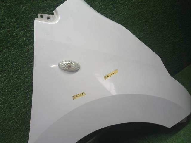 ワゴンＲ 右Ｆフェンダー DBA-MH23S 57611-70K00