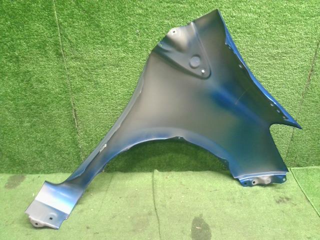 ヴィッツ 左Ｆフェンダー DBA-NSP135 53867-52160
