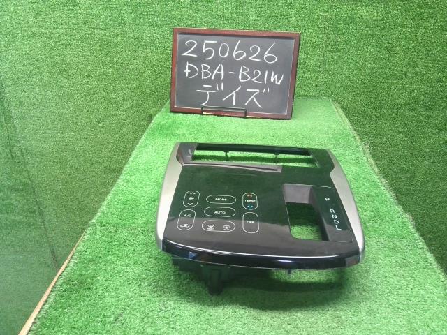 デイズ Ａ／Ｃスイッチパネル DBA-B21W 28526-6A01J
