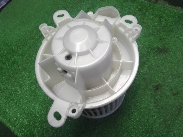 デイズ ヒーターブロアモーター DBA-B21W 27220-6A01A