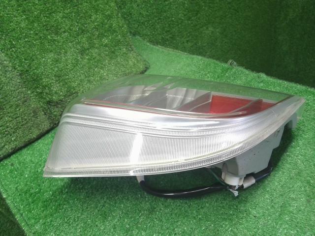 ミライース 左テールランプ DBA-LA310S 81560-B2391
