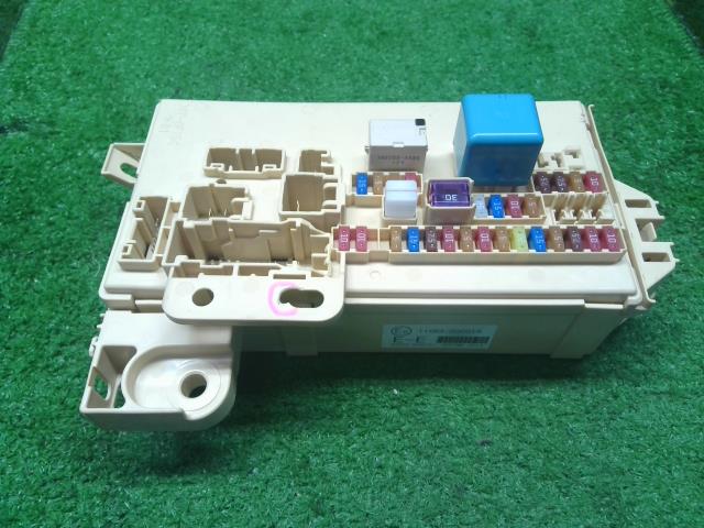 ミライース ヒューズボックス DBA-LA310S 82600-B2410