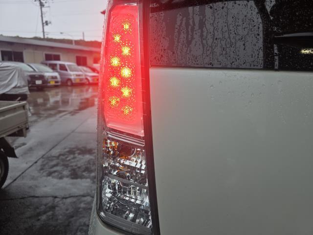 ワゴンＲ 左テールランプ DBA-MH34S 35670-72M10