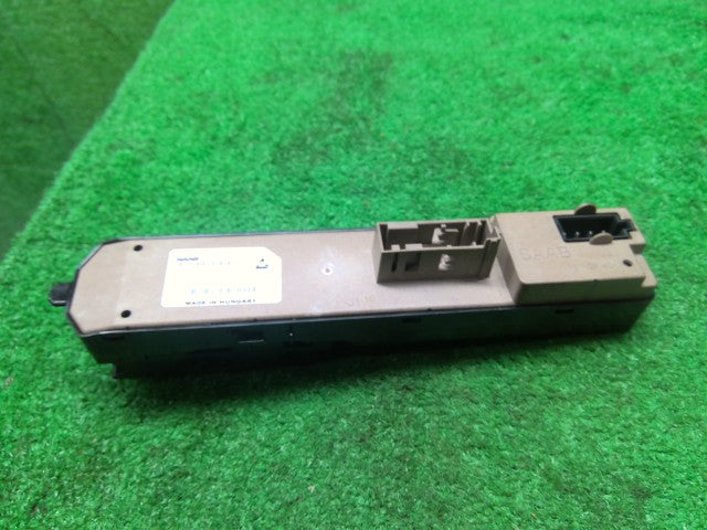 サーブ 9-3 パワーウインドウスイッチ GH-FB207