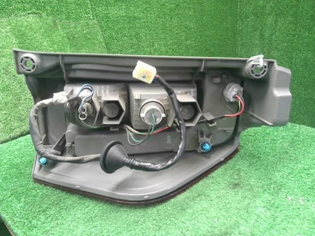 タント 左テールランプ DBA-LA610S 81561-B2300-
