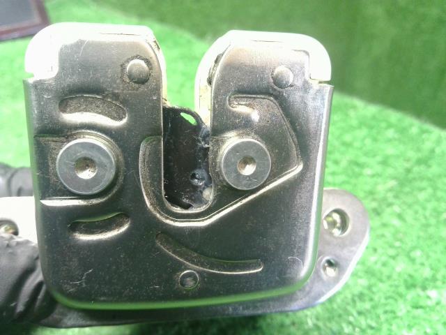 タント トランク・バックドアロックソレノイド DBA-LA610S 69350-B2330-