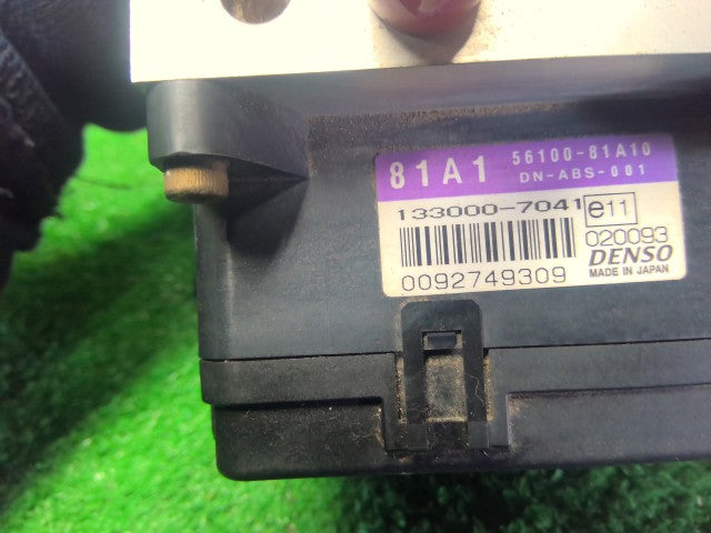 ジムニー ＡＢＳアクチュエーター TA-JB23W 56100-81A11