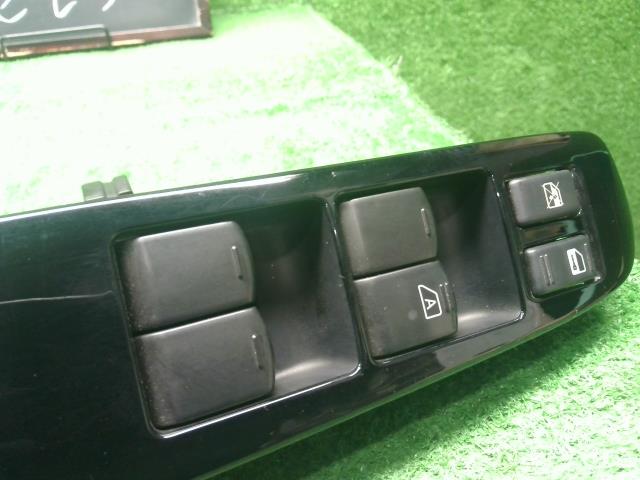 セレナ 内装部品 DBA-CNC25 25401-1GK4A
