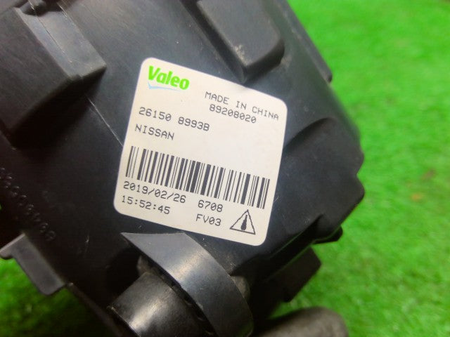 エクストレイル 左フォグランプ DBA-NT31 26150-8993B
