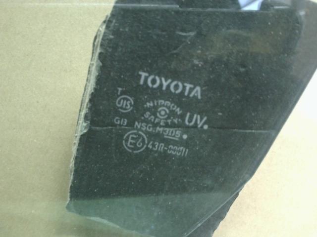 ヴォクシー 左Ｆドアガラス DAA-ZWR80G 68102-28450