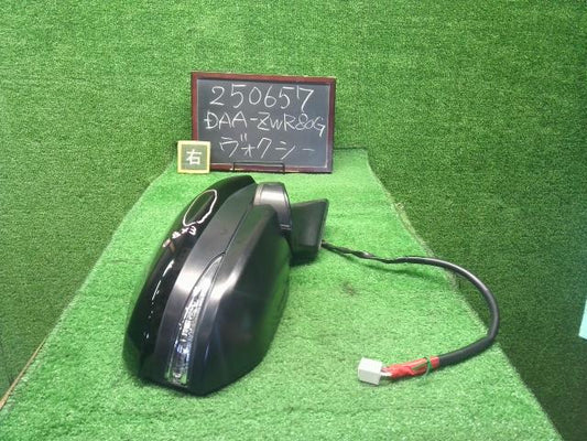 ヴォクシー 右サイドミラー DAA-ZWR80G 87910-28B50