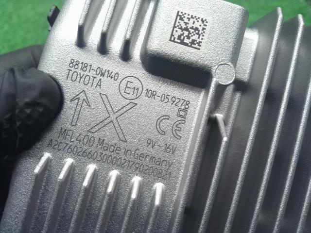 ヴォクシー カメラ DAA-ZWR80G 88181-0W140