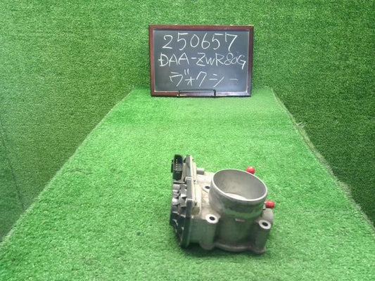 ヴォクシー スロットルボディ DAA-ZWR80G 22030-37060