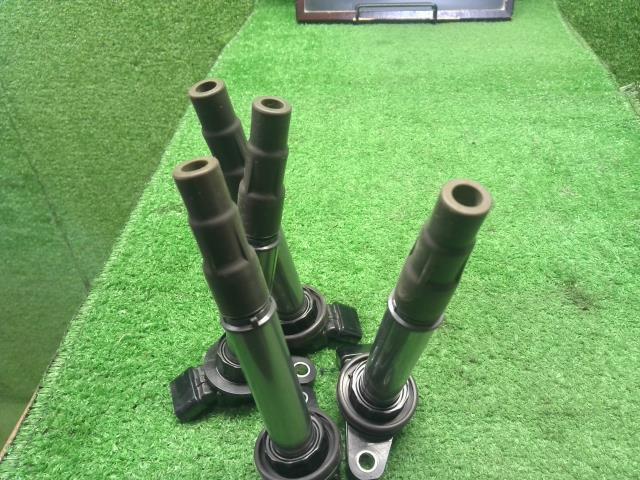 ヴォクシー イグニッションコイル DAA-ZWR80G 90919-02258