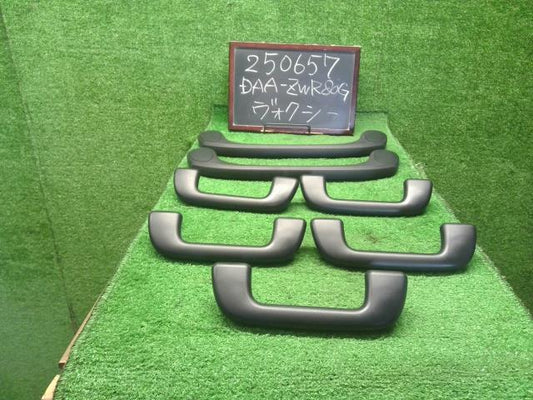ヴォクシー 内装部品 DAA-ZWR80G