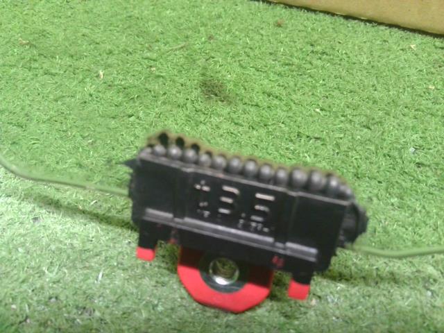 ヴィッツ 左Ｆドアガラス DBA-NSP135 68120-52400